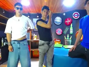 max04 – webcam model profile photo Image 14