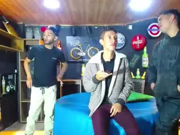 max04 – webcam model profile photo Image 5