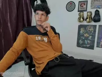 InnaWilliams – webcam model profile photo Image 16