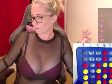 BlondeHott – webcam model profile photo Image 13