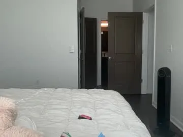 Reichel05 – webcam model profile photo Image 3