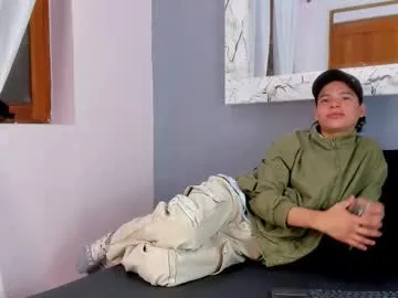 British_EmJess – webcam model profile photo Image 10