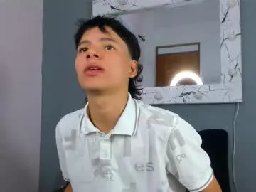 British_EmJess – webcam model profile photo Image 11