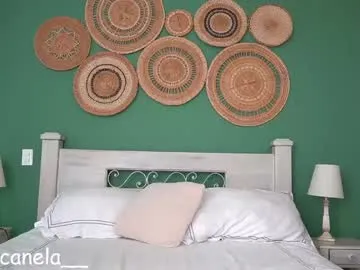 BlondeHott – webcam model profile photo Image 2