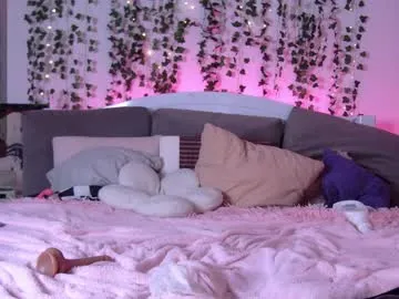 Yamajca – webcam model profile photo Image 15