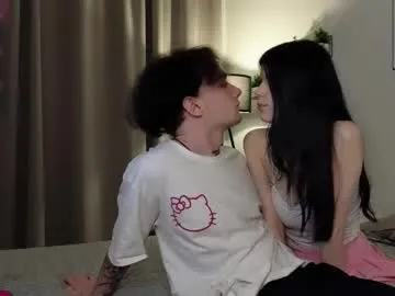 LoraDevine – webcam model profile photo Image 3