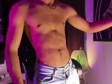 awquick – webcam model profile photo Image 6