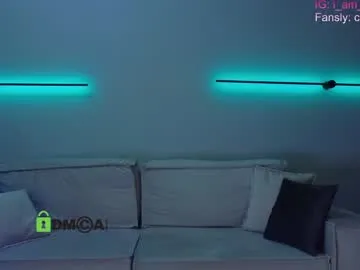 Monkey104 – webcam model profile photo Image 4