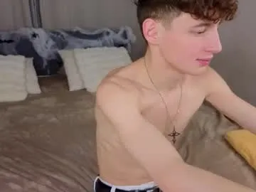 LoraDevine – webcam model profile photo Image 6