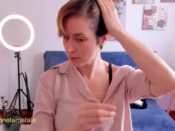 BabeBeth40 – webcam model profile photo Image 15