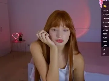 LoraDevine – webcam model profile photo Image 17