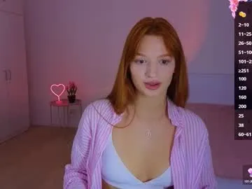 LoraDevine – webcam model profile photo Image 18