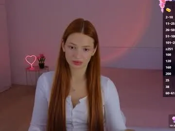 LoraDevine – webcam model profile photo Image 19