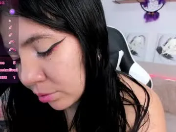 BlondeHott – webcam model profile photo Image 2