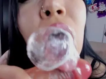 BlondeHott – webcam model profile photo Image 9