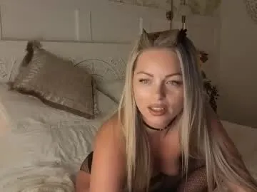 Libely – webcam model profile photo Image 12