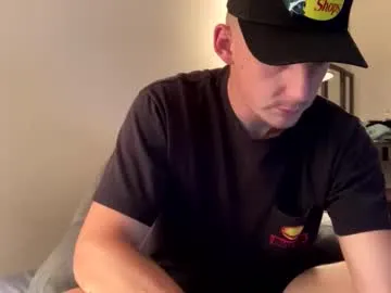 max04 – webcam model profile photo Image 11