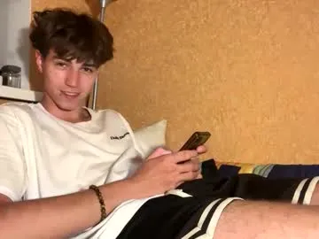 British_EmJess – webcam model profile photo Image 2