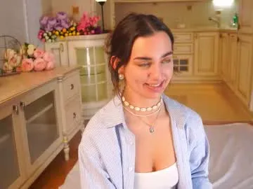 Monkey104 – webcam model profile photo Image 11