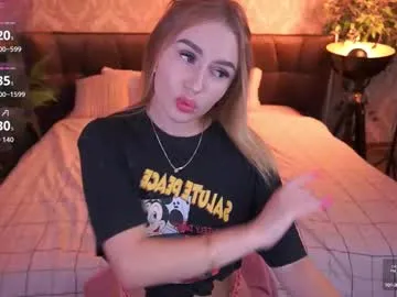 HelenStarUK – webcam model profile photo Image 13