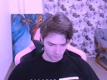 alexwos – webcam model profile photo Image 5