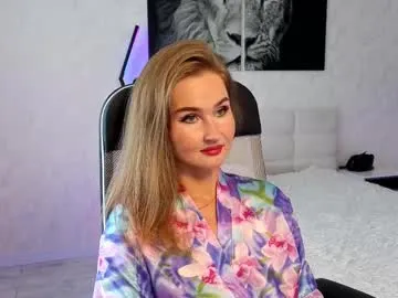 SelennaMoon – webcam model profile photo Image 9