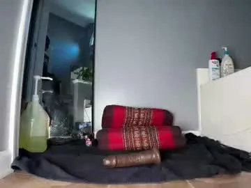 xlunami – webcam model profile photo Image 11