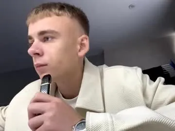 pretur_crubaa – webcam model profile photo Image 15