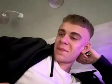 pretur_crubaa – webcam model profile photo Image 2