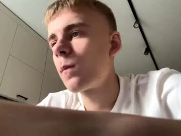 pretur_crubaa – webcam model profile photo Image 9