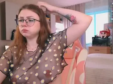 roouse – webcam model profile photo Image 4