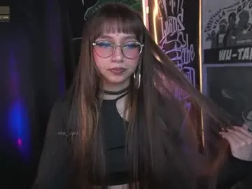 BlondeScarlettx – webcam model profile photo Image 2