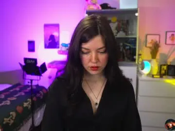 LoraDevine – webcam model profile photo Image 4