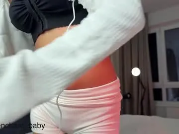 LoraDevine – webcam model profile photo Image 4