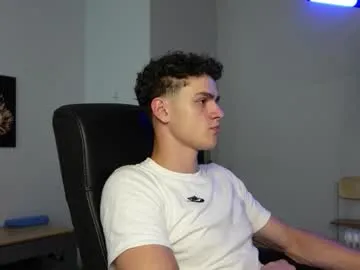 BlondeHott – webcam model profile photo Image 11