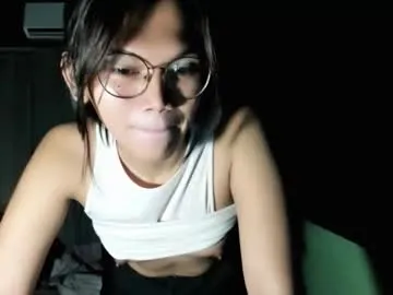 AmbeerLie – webcam model profile photo Image 17