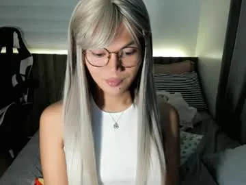 AmbeerLie – webcam model profile photo Image 7