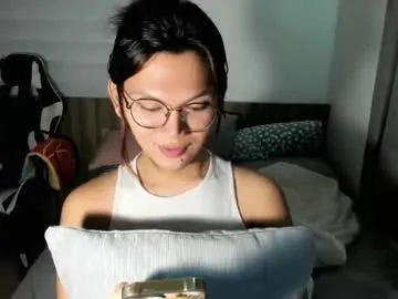 AmbeerLie – webcam model profile photo Image 8