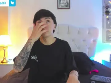 HotFox23 – webcam model profile photo Image 6