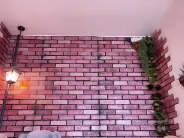 KateDivineUK – webcam model profile photo Image 9