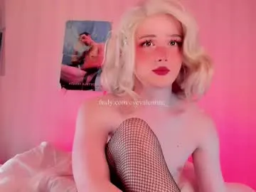 maevebanks – webcam model profile photo Image 4