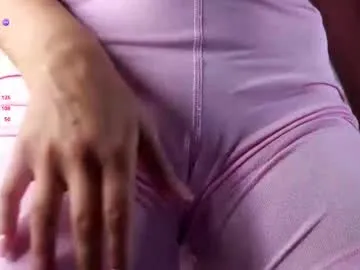 BlondeHott – webcam model profile photo Image 2