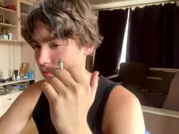 KrissyQueen – webcam model profile photo Image 4