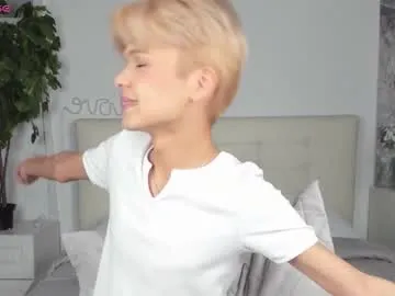 British_EmJess – webcam model profile photo Image 2