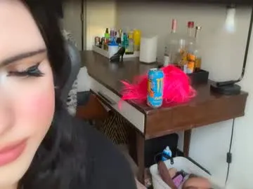 AmbeerLie – webcam model profile photo Image 3