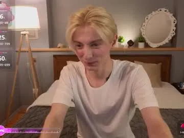 BlondeScarlettx – webcam model profile photo Image 19