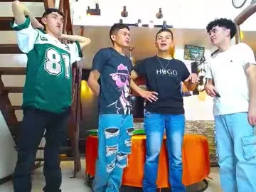 Lovvebirds – webcam model profile photo Image 7