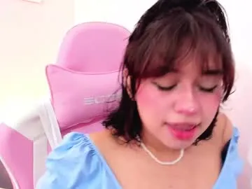 NightMint – webcam model profile photo Image 2