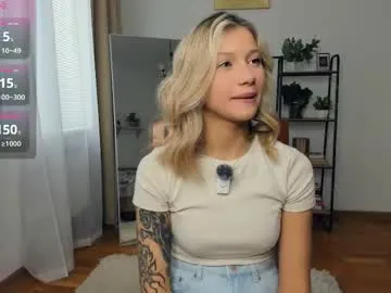 BlondeScarlettx – webcam model profile photo Image 15