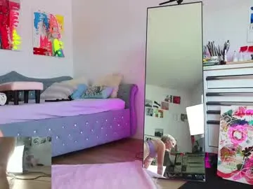 BlondeHott – webcam model profile photo Image 18